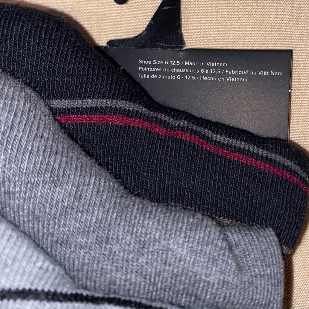 3 Pairs Gold Toe Mens Grey Black Striped Dress Crew Socks Aquafx Size 6-12.5 NEW - Picture 7 of 7